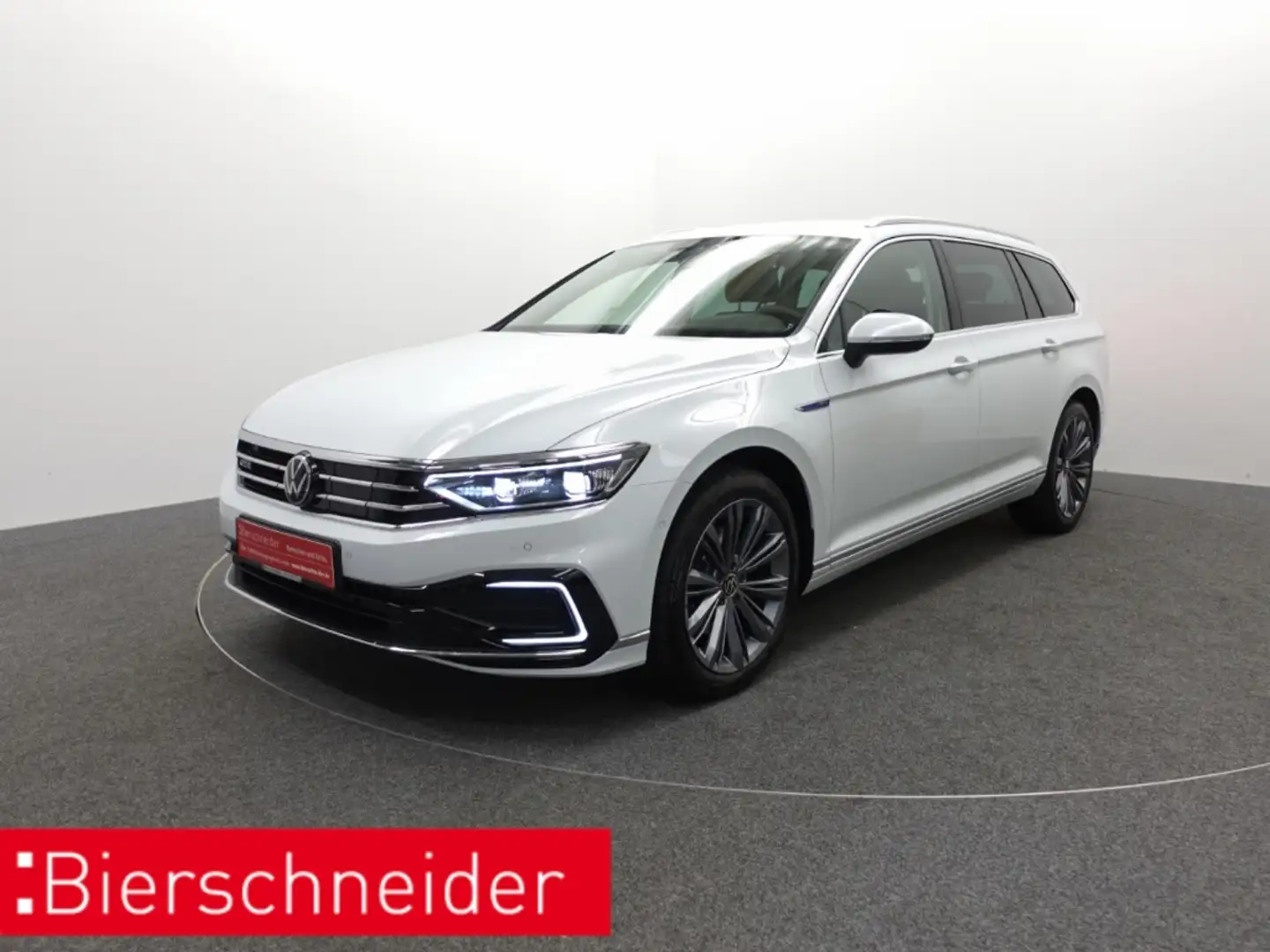 Volkswagen Passat Variant 1.4 eHybrid DSG GTE ALU 18 NAVI KAMERA TRAVEL ASSI Blanc - 1