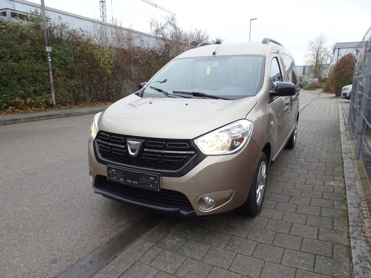 Dacia Dokker Comfort-1 Hand-59TKM-PDC-Klima-Tüv Neu USW.. - 2