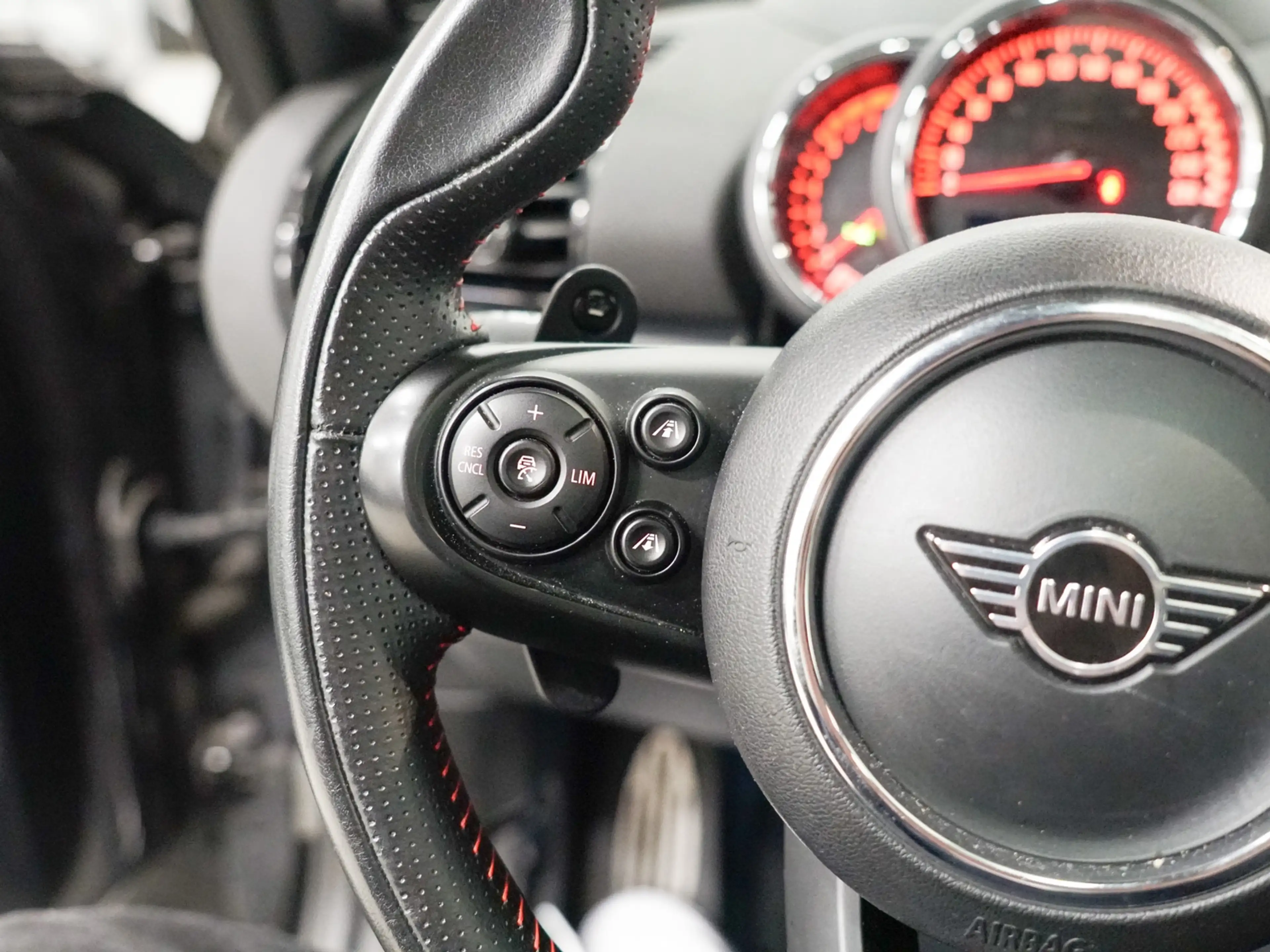 MINI John Cooper Works Clubman 2.0 JCW ALL4 Panoramadak | Harman Kardon | ACC | H — photo 12