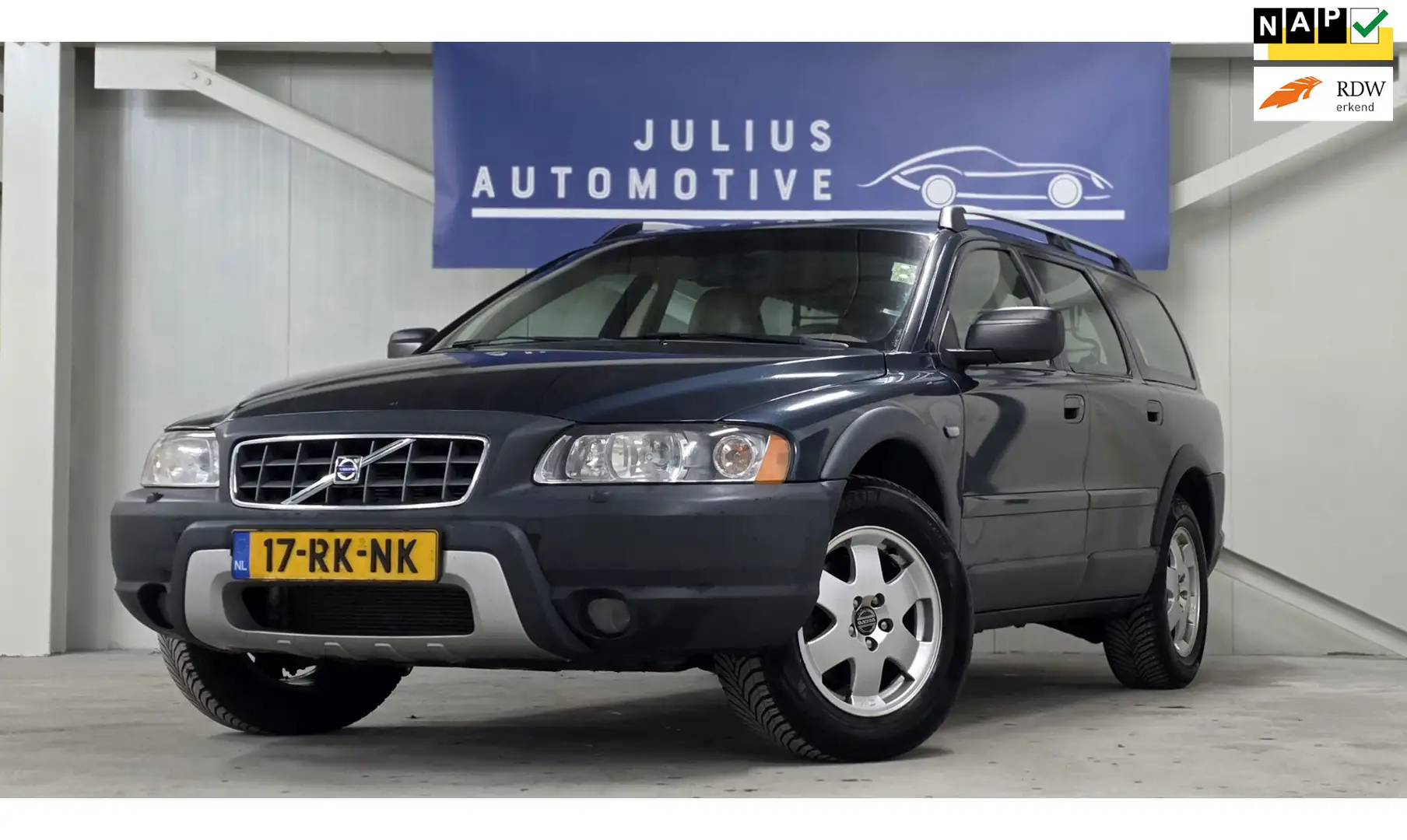 Volvo XC70 2.5T Summum LPG G3 100% Onderhouden Garantie Trekh Blauw - 1