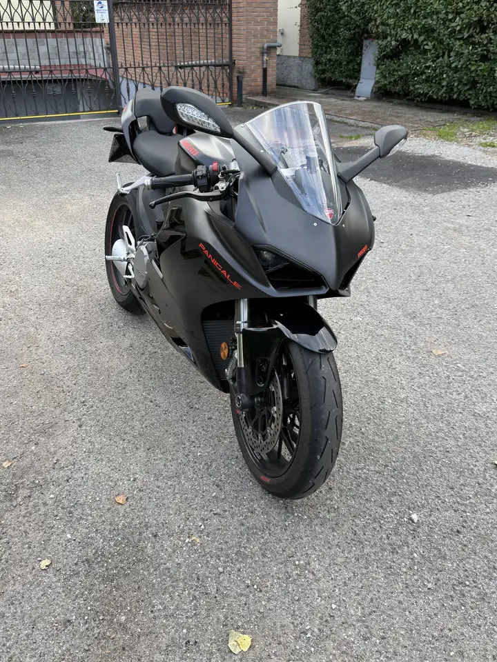 Ducati Panigale V2