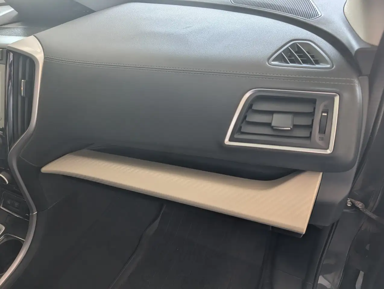 Subaru Ascent снимка Subaru Ascent