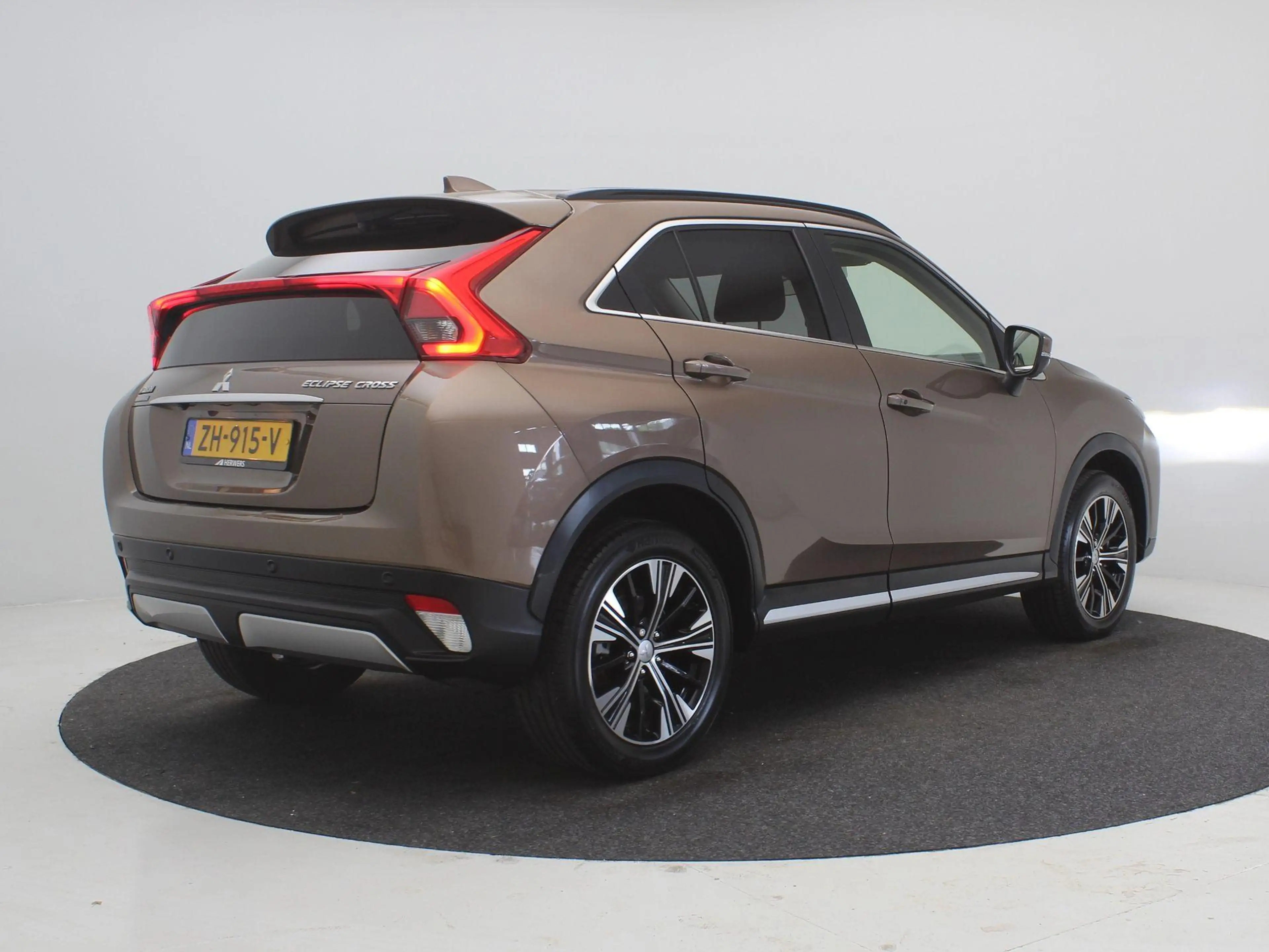 Mitsubishi Eclipse Cross 1.5 DI-T First Edition / Automaat / 360 Camera / H — photo 3