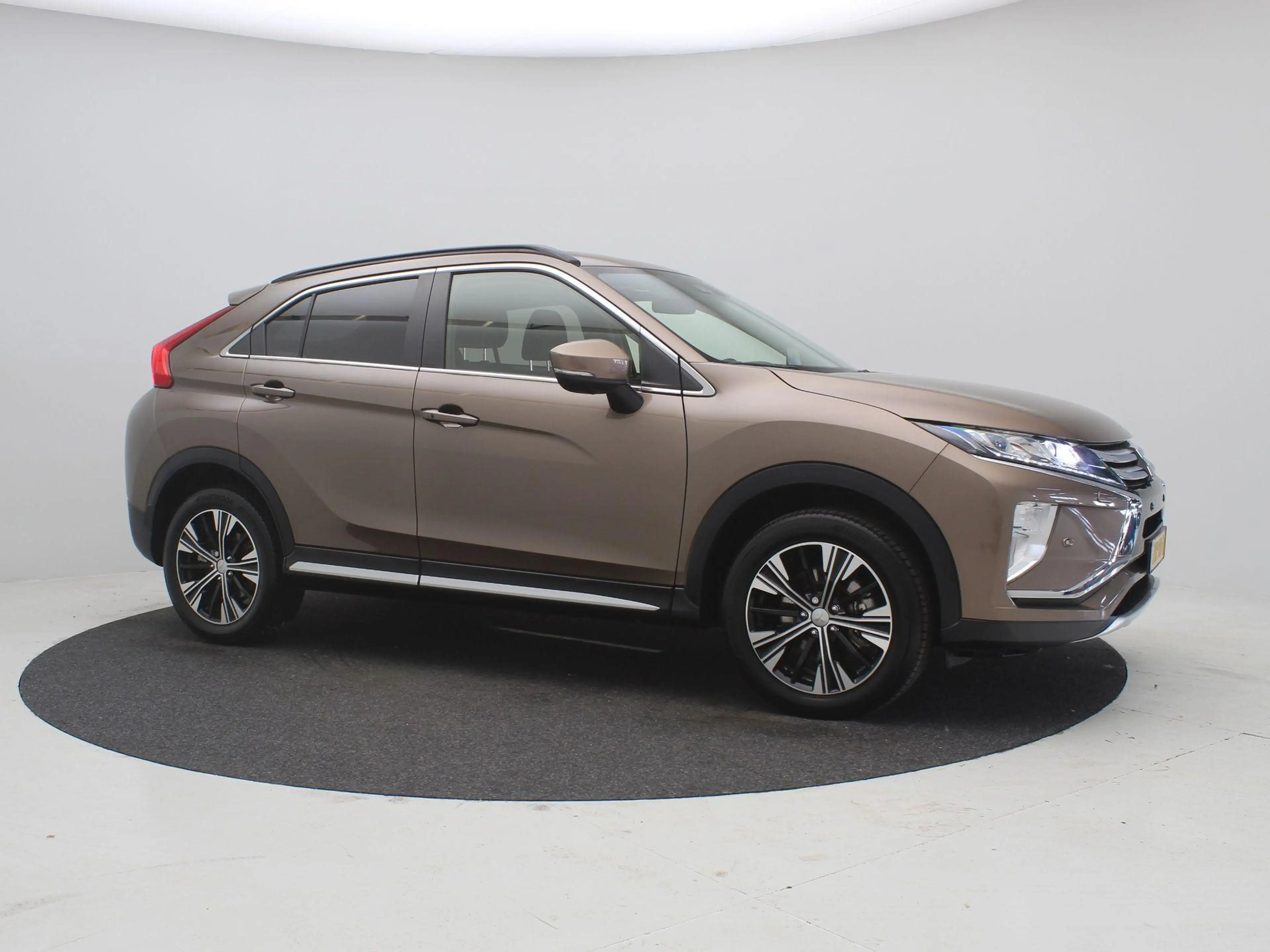 Mitsubishi Eclipse Cross 1.5 DI-T First Edition / Automaat / 360 Camera / H — photo 12