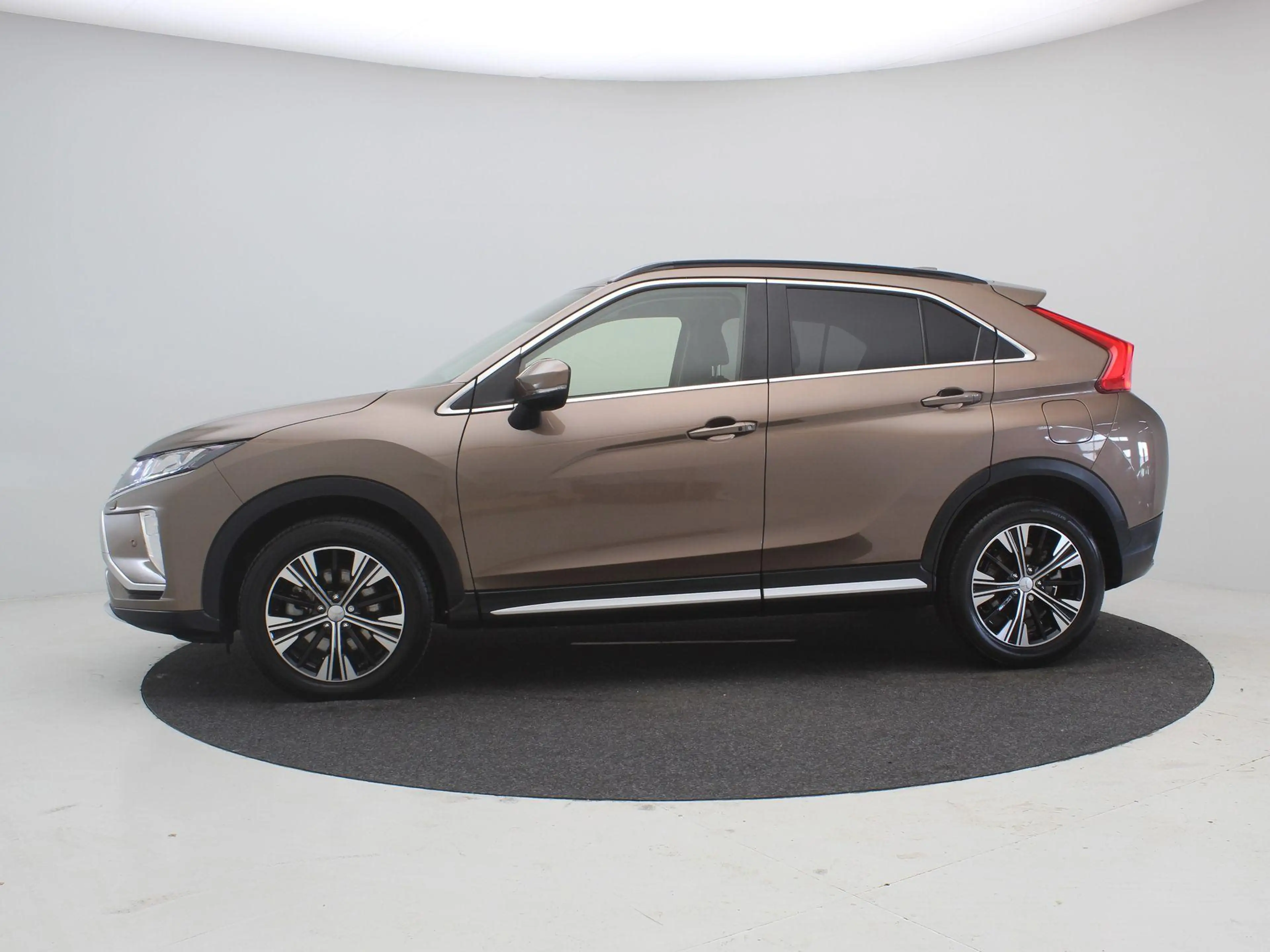 Mitsubishi Eclipse Cross 1.5 DI-T First Edition / Automaat / 360 Camera / H — photo 6