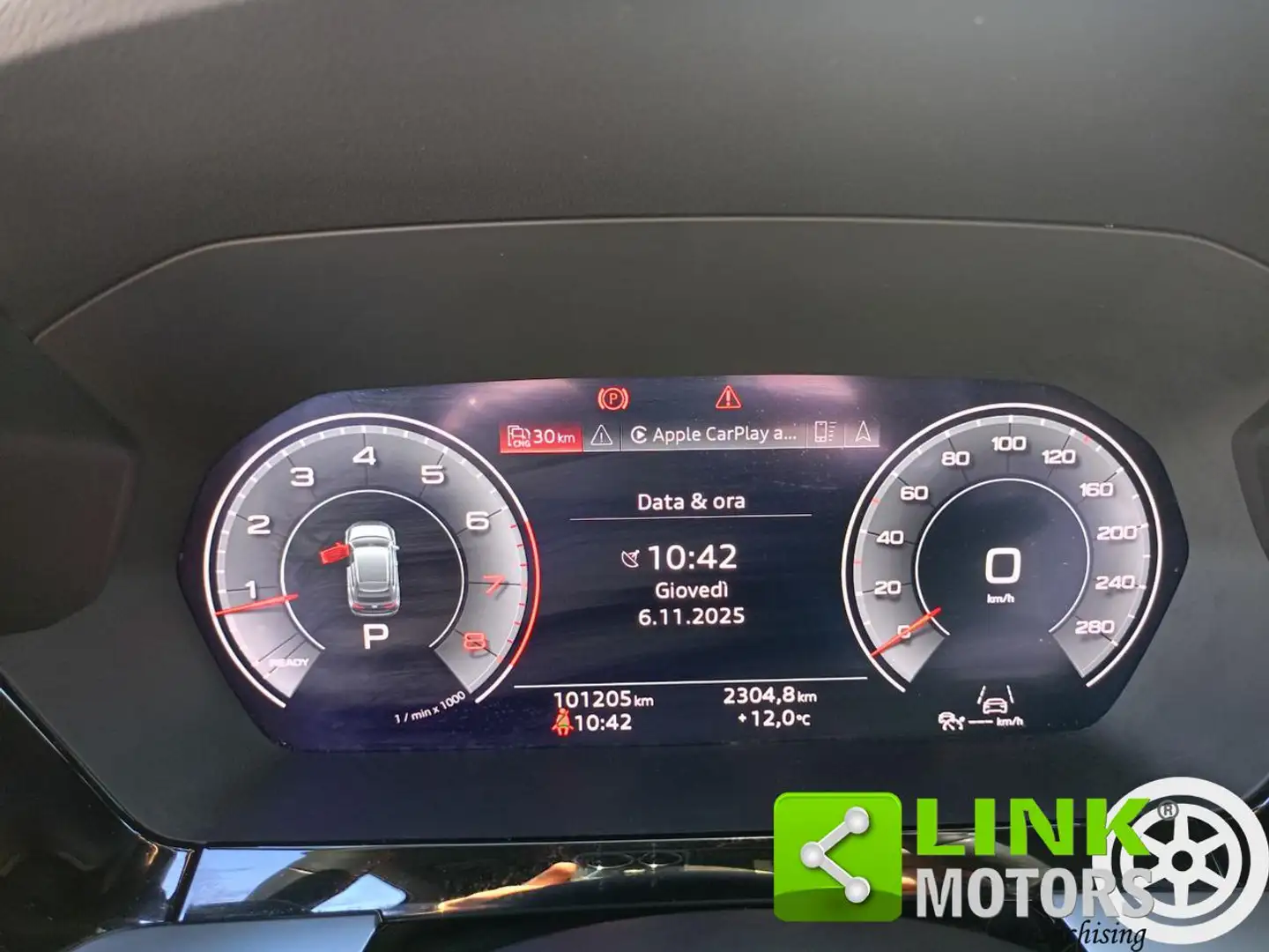 Audi A3 SPB 30 g-tron S tronic Business Advanced Gris - 2