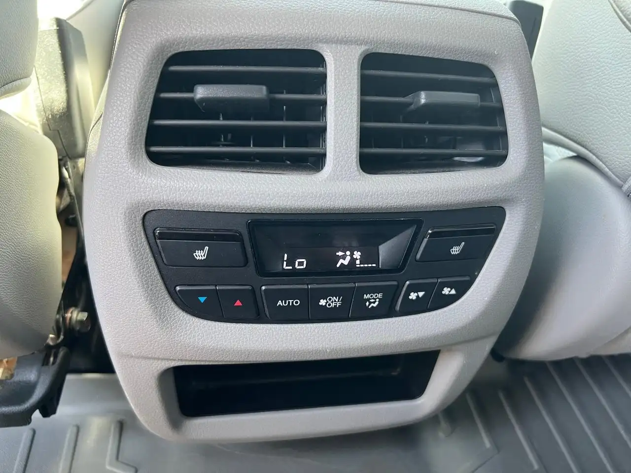 Honda Ridgeline снимка Honda Ridgeline