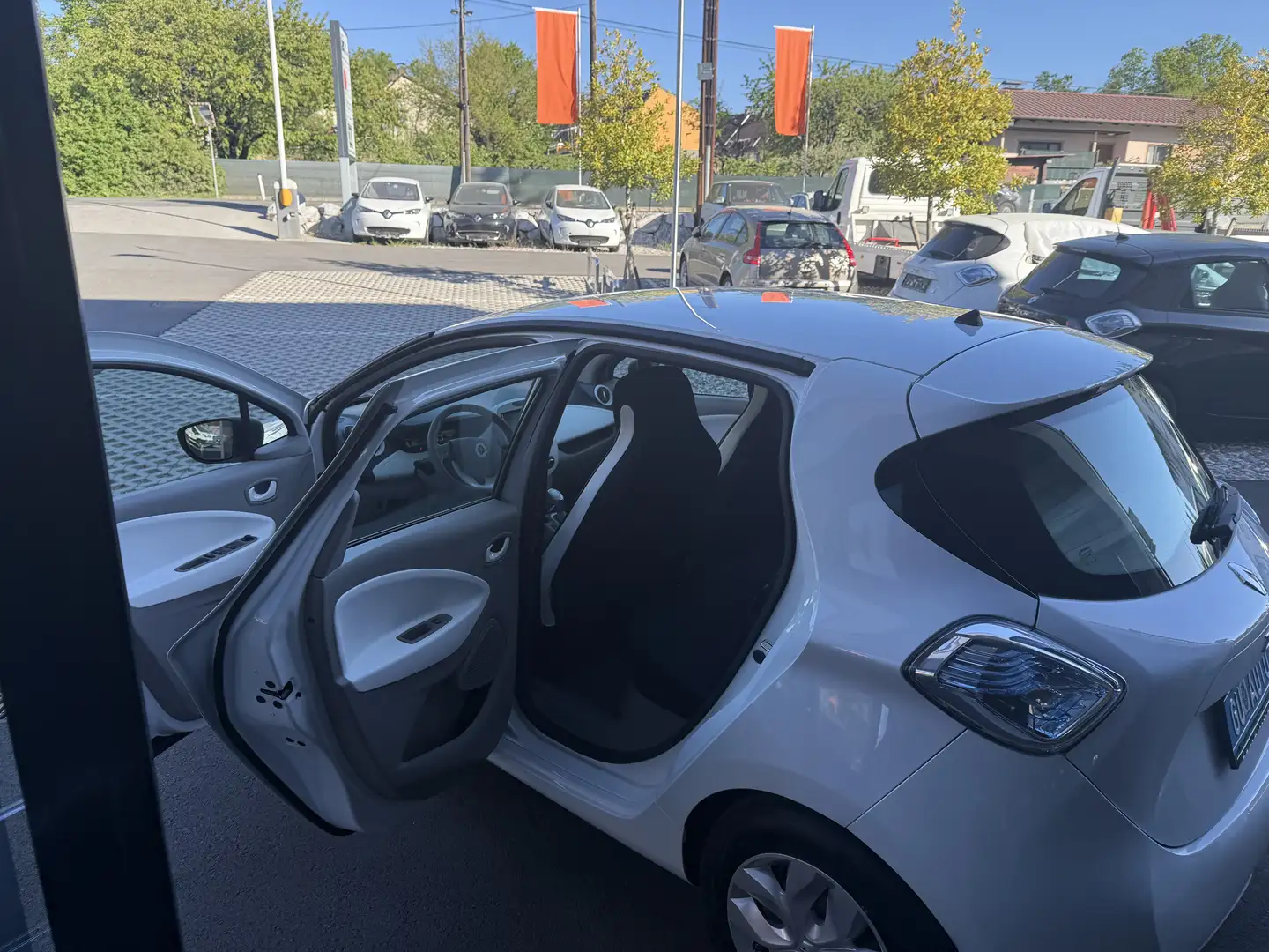 Renault ZOE Zoe R90 41 kWh 300km Batteriemiete KFZ 6035 Weiß - 2