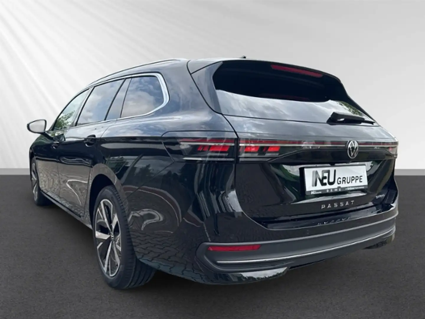 Volkswagen Passat Business 1,5 l eHybrid OPF 110 kW (150 PS) / 85 Czarny - 2