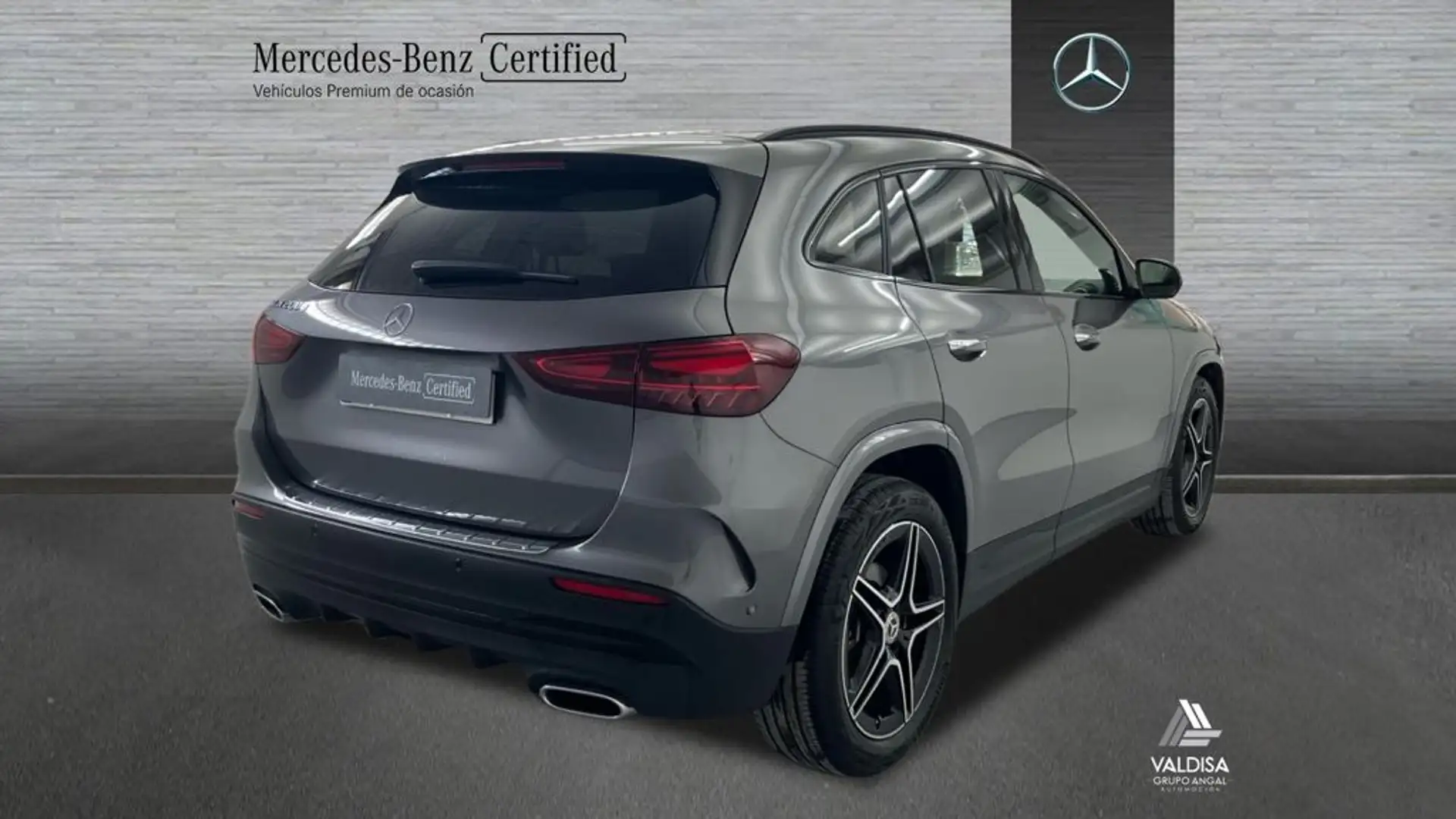 Mercedes-Benz GLA 200 D - 2