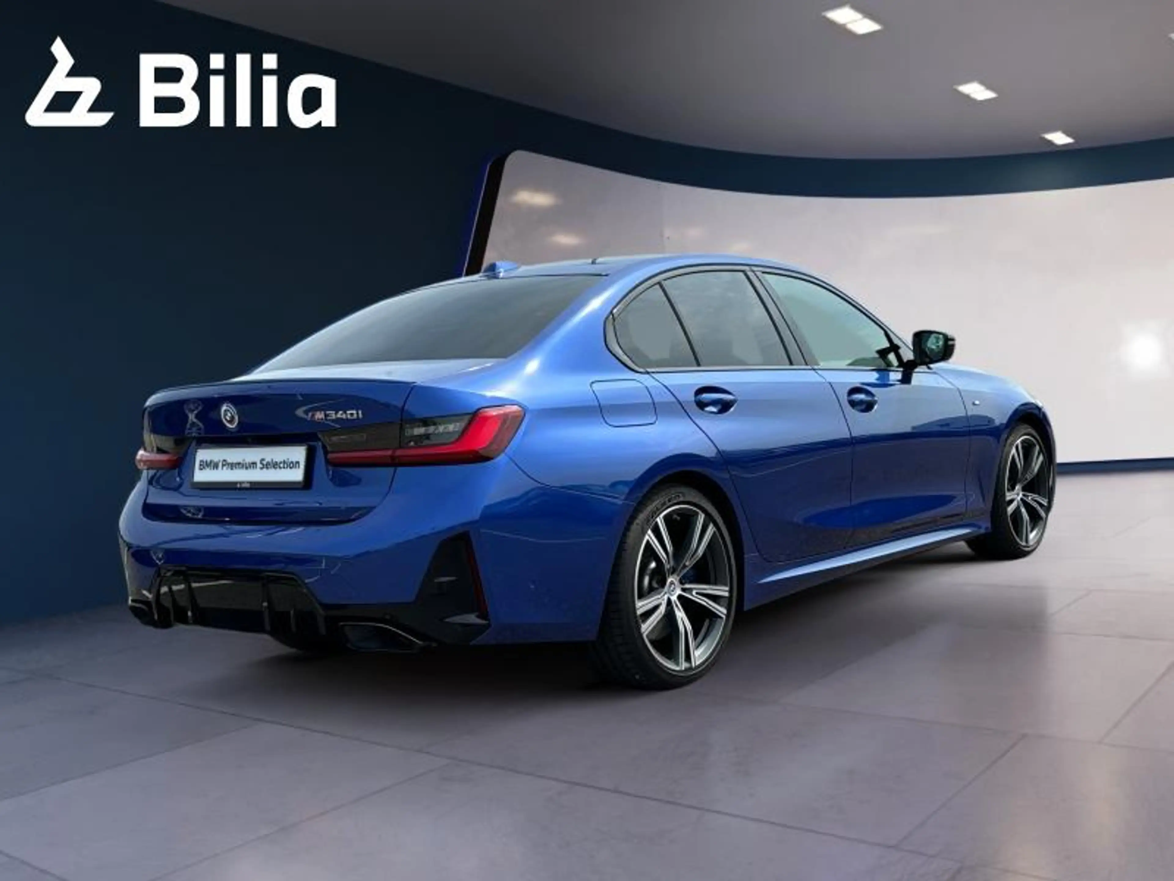 BMW 340 M340i xDrive — photo 2