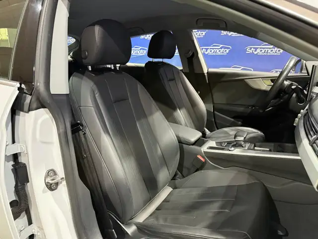 Audi A5 view 12