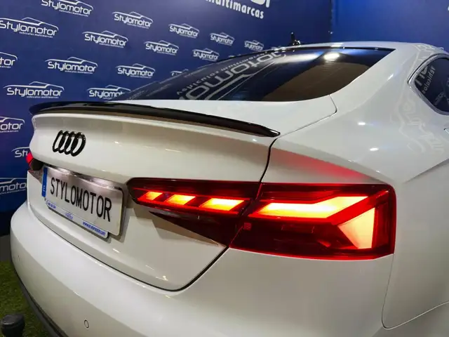 Audi A5 view 6