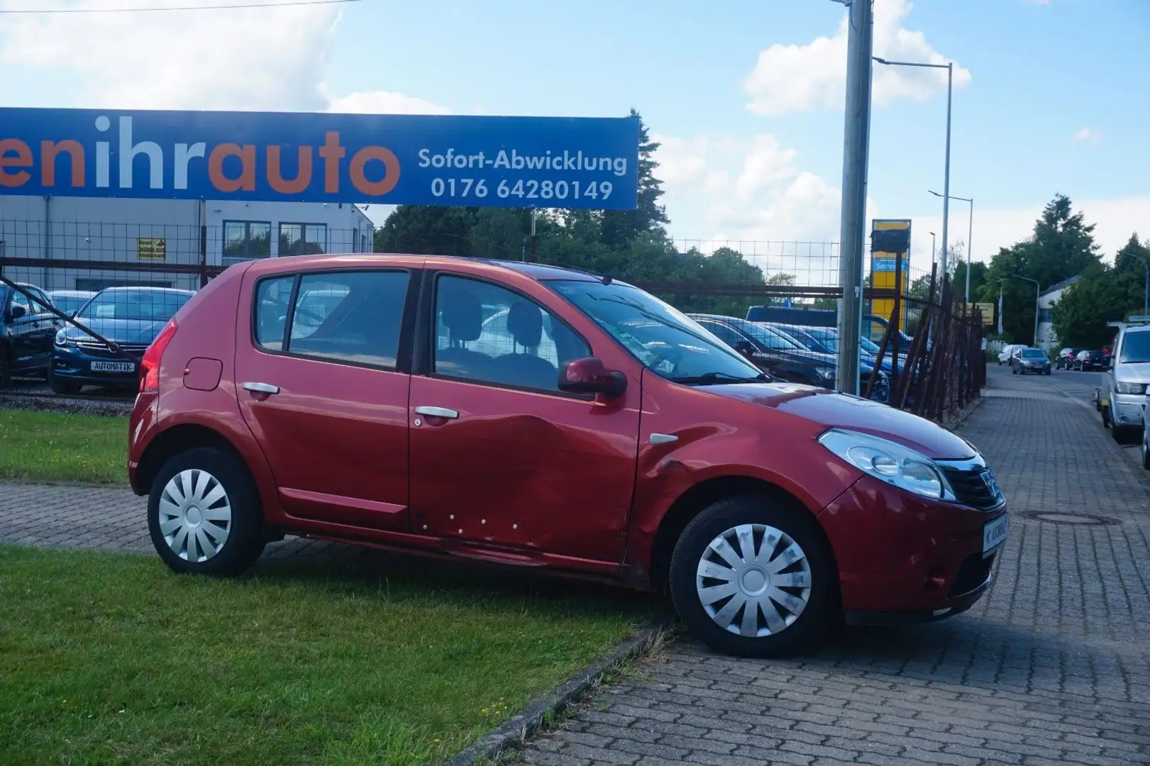 Dacia Sandero Laureate*KLIMA*ZV-FUNK*RADIO-CD*USB !!! Rot - 2