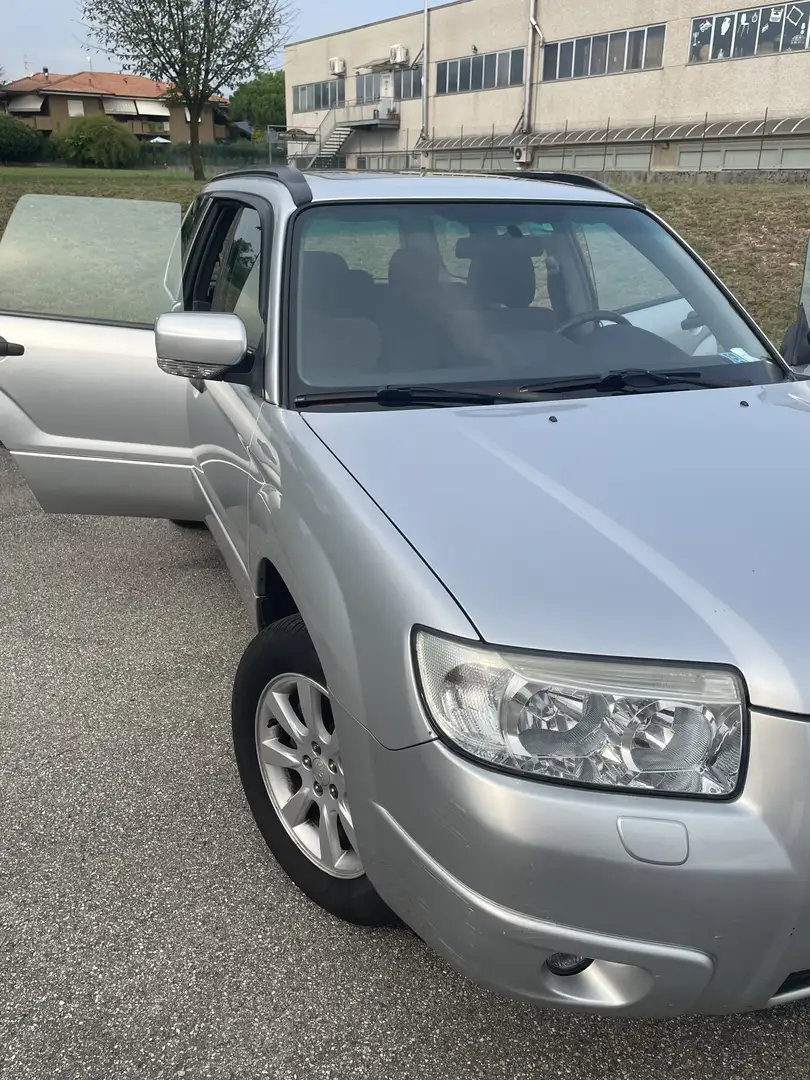 Subaru Forester 2.0 X WL (vl) bi-fuel auto Argento - 1