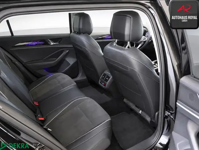 Volkswagen Passat view 5