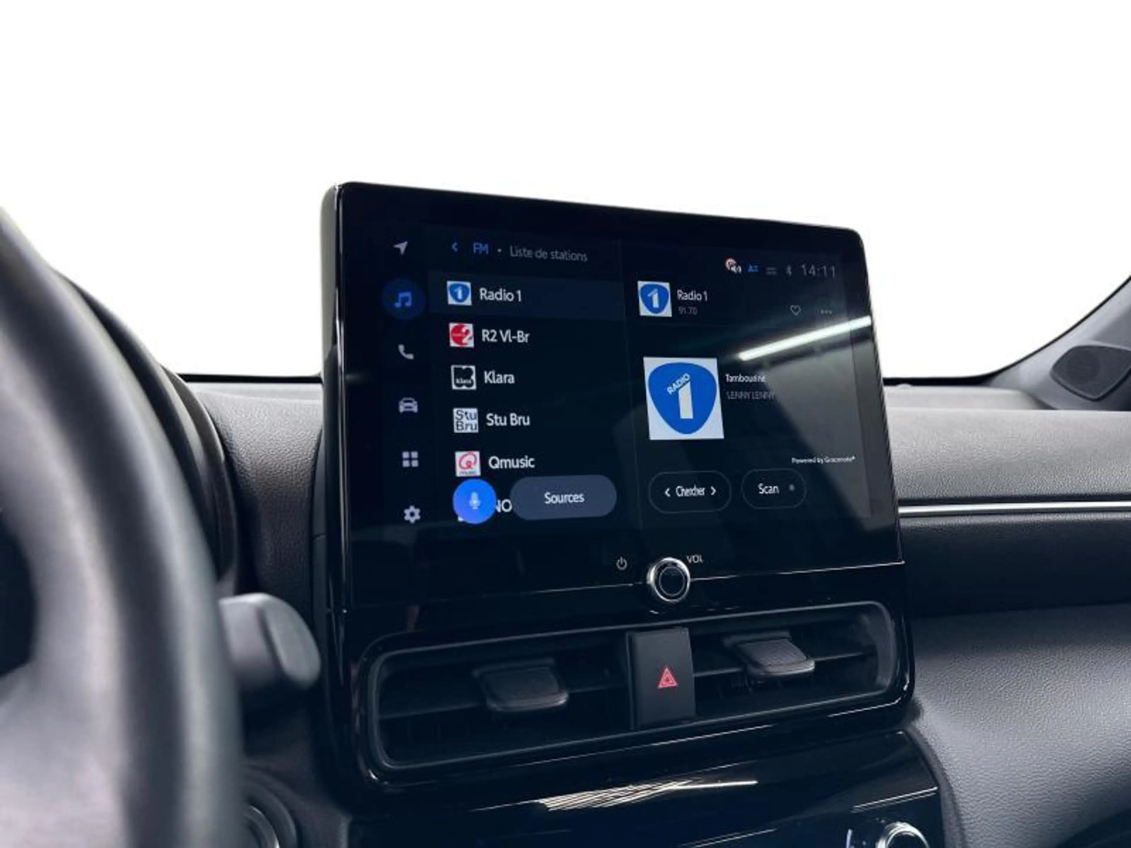 Toyota Yaris Cross 116hp HEV Executive | winter pack — photo 11
