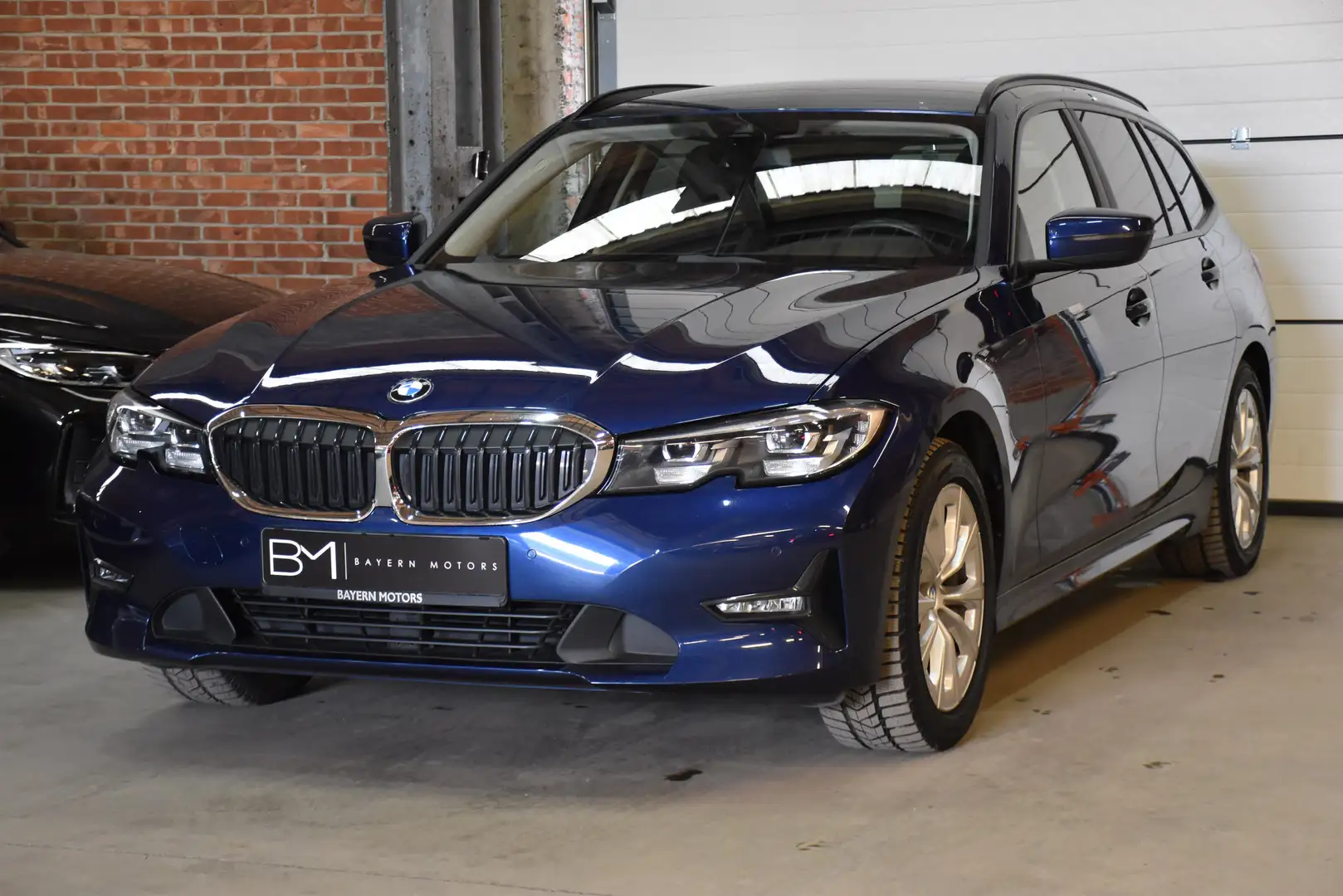 BMW 318 dA Automaat Navi LED 2 JAAR Garantie Bleu - 1