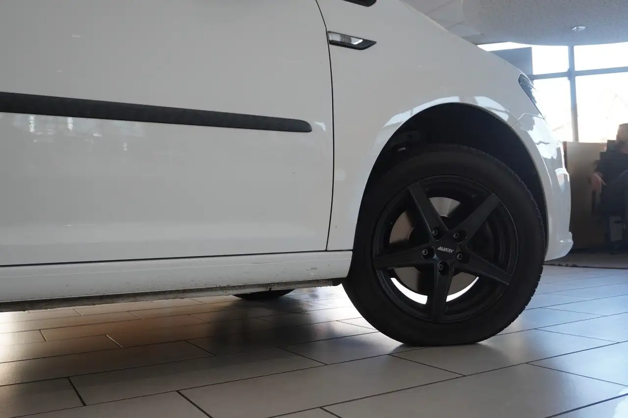 Volkswagen Caddy — photo 8 sur 39