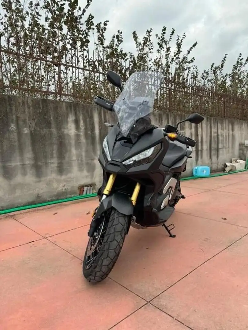 Honda X-ADV 750 DCT Adventure Negru - 1