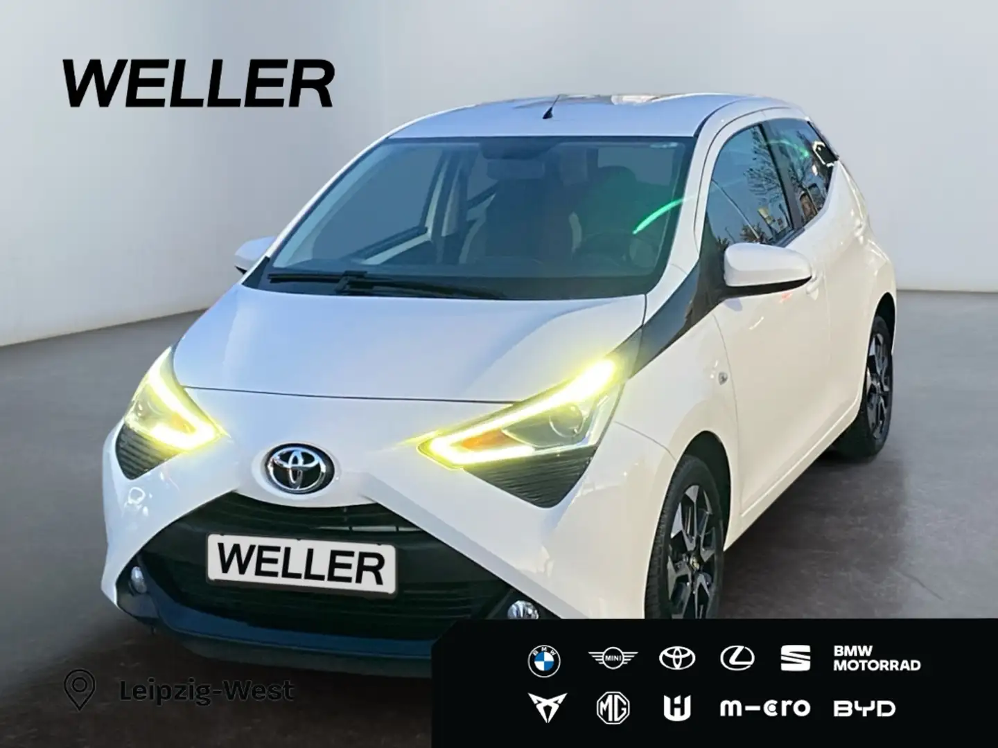 Toyota Aygo X -play club *LED*CarPlay*LED*Servo*Klima* Weiß - 1
