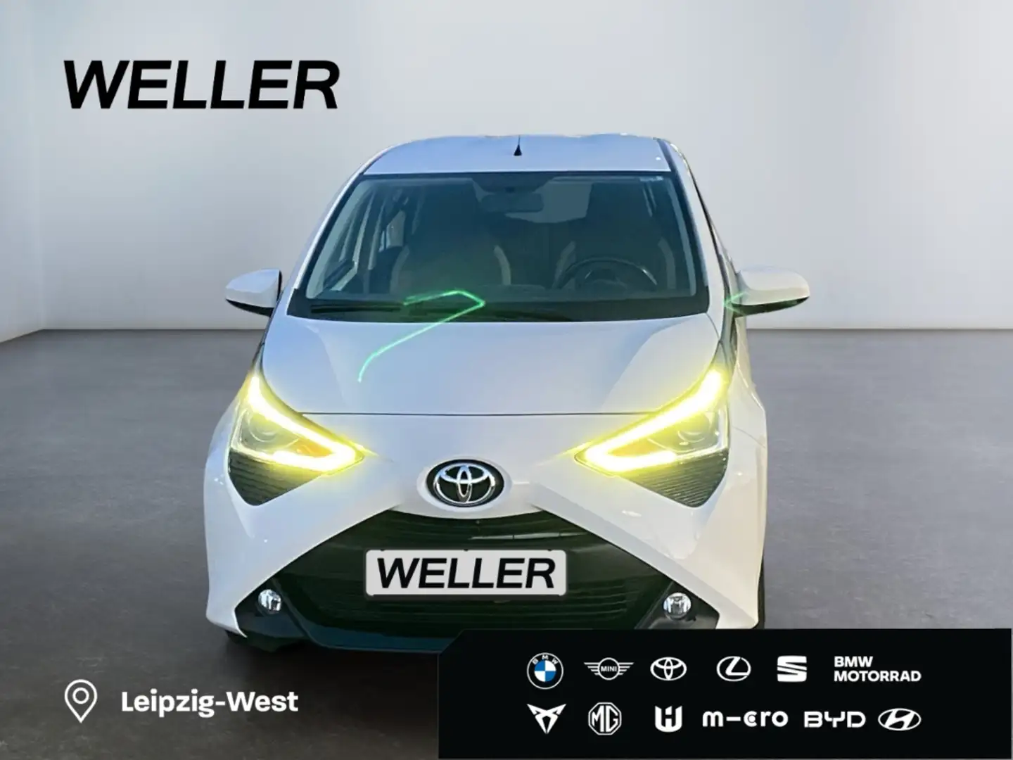 Toyota Aygo X -play club *LED*CarPlay*LED*Servo*Klima* Weiß - 2