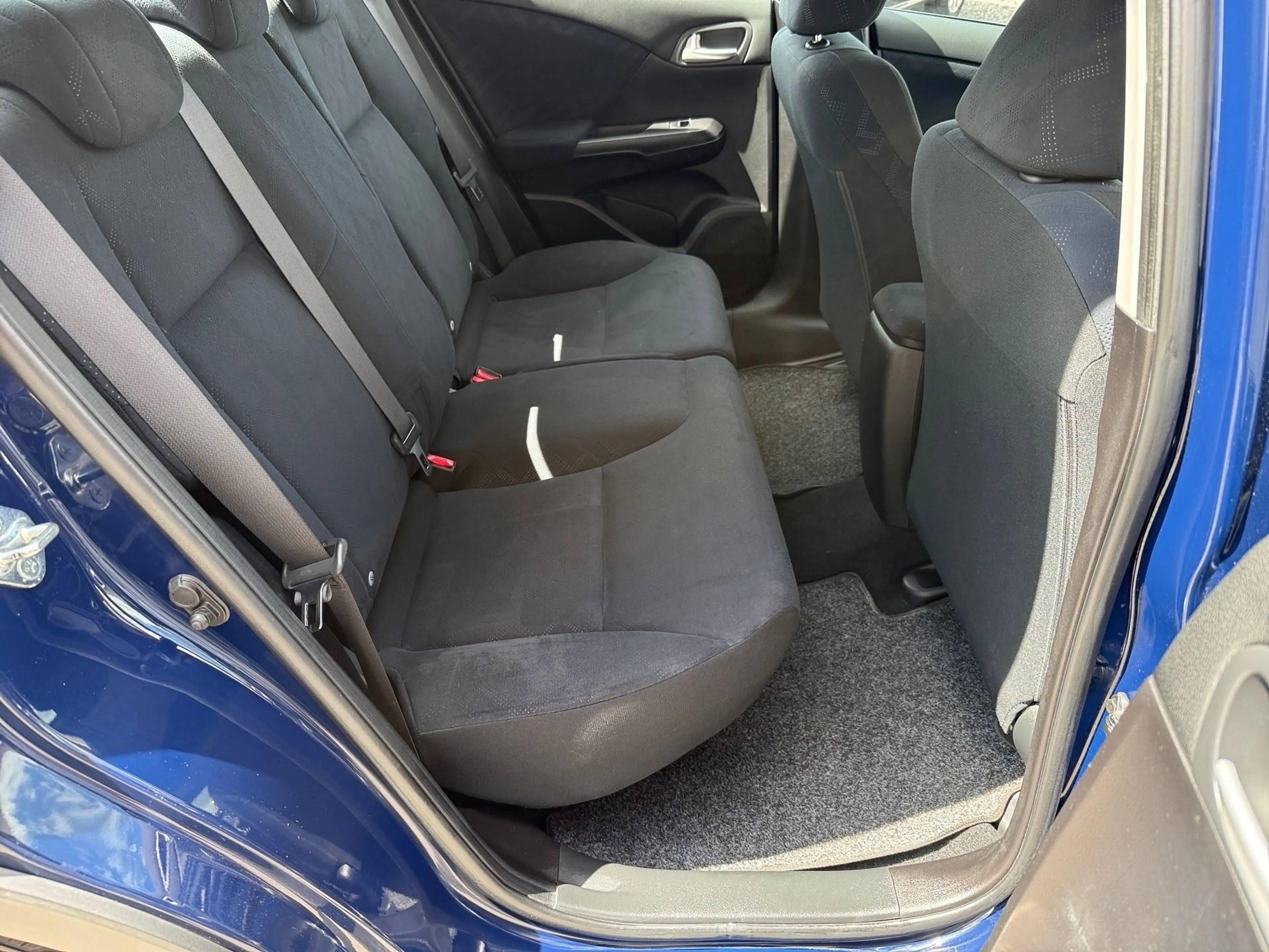 Honda Civic Comfort 1,6 i-DTEC — photo 11