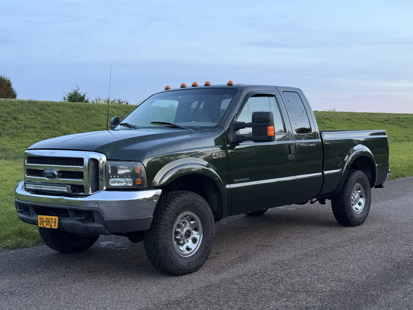 Ford F 250 Lariat 4x4 7.3 - 1