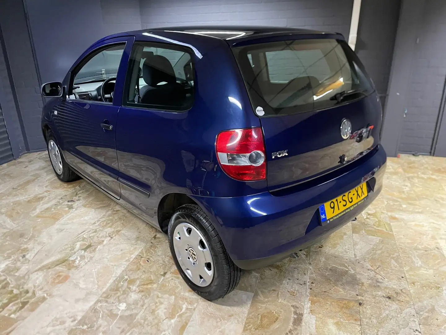 Volkswagen Fox 1.2 Trendline Bleu - 2