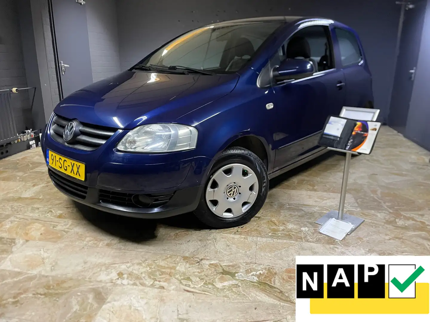 Volkswagen Fox 1.2 Trendline Bleu - 1