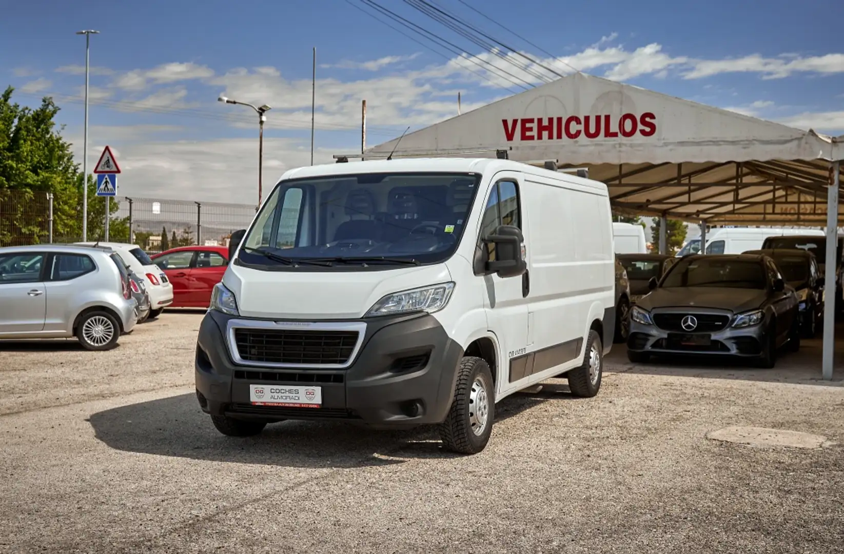 Peugeot Boxer Furgón 2.0BlueHDI 333 L2H1 130 Weiß - 2