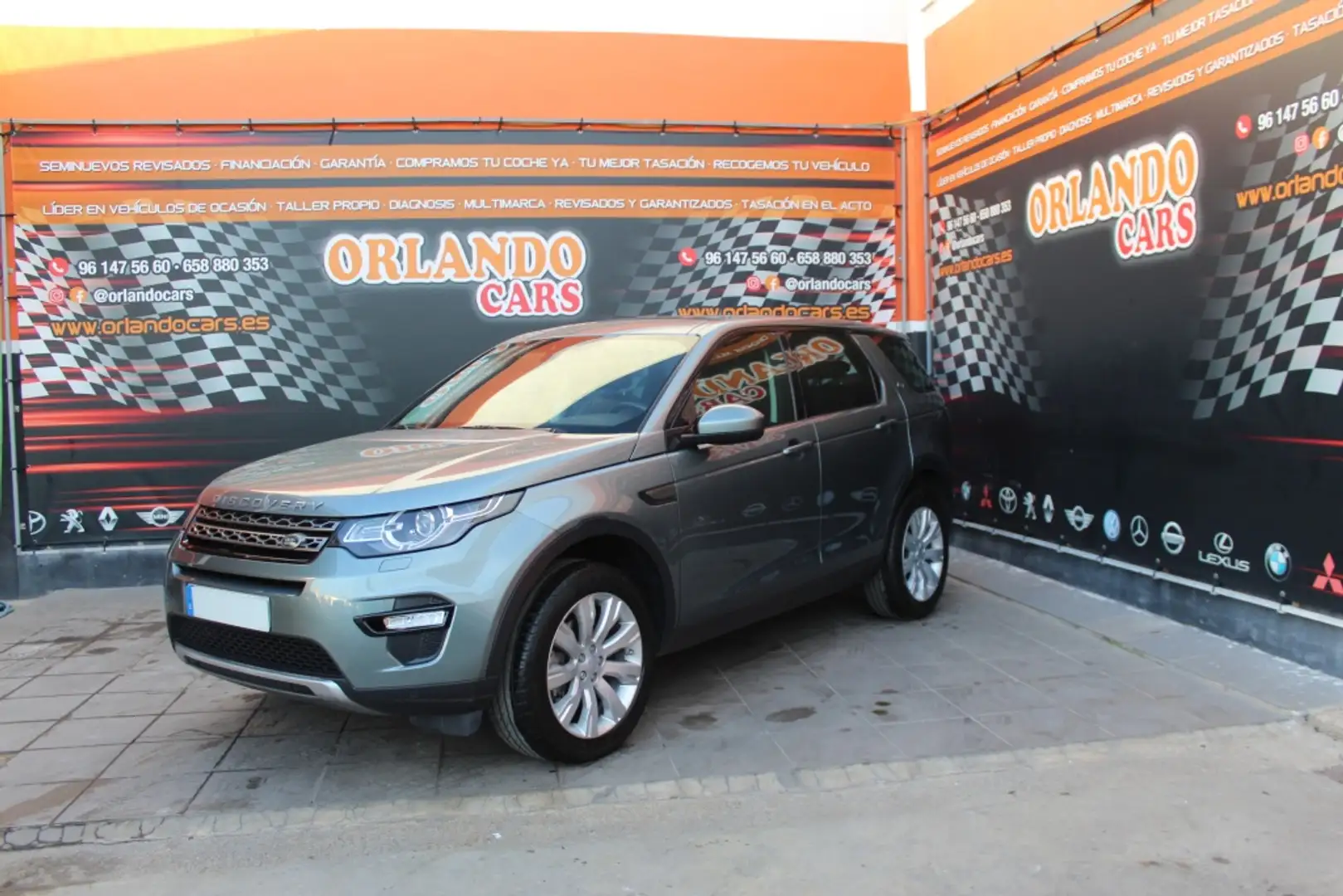 Land Rover Discovery Sport 2.0TD4 HSE Luxury 4x4 Aut. 180 Gris - 1