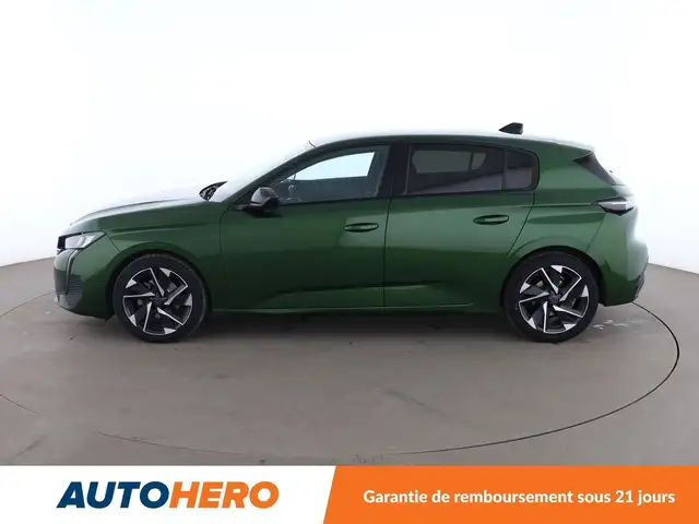 Peugeot 308 view 3