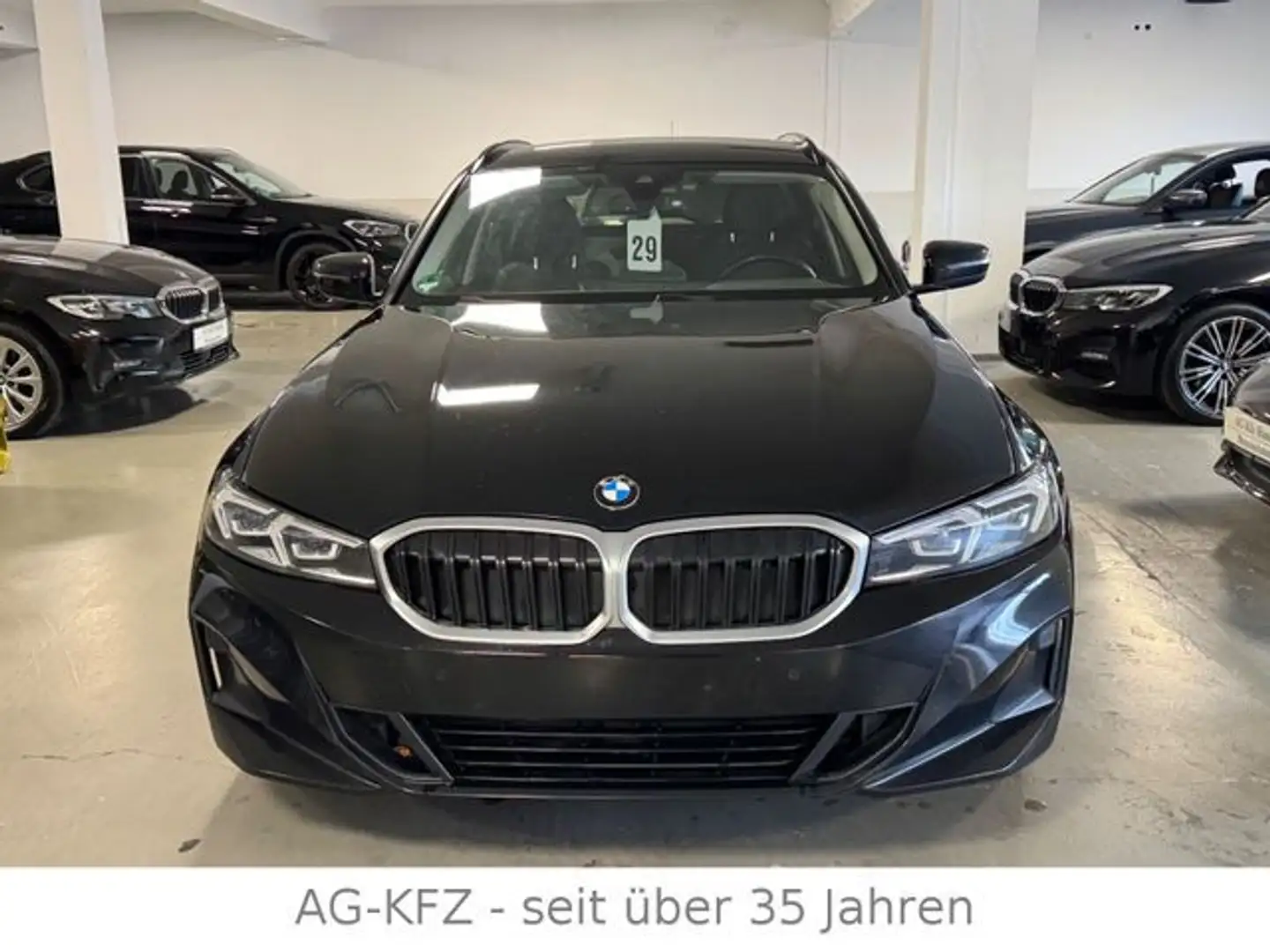 BMW 318 d FACELIFT/SPUR/AHK/WIDESCREEN/LEDER Schwarz - 2
