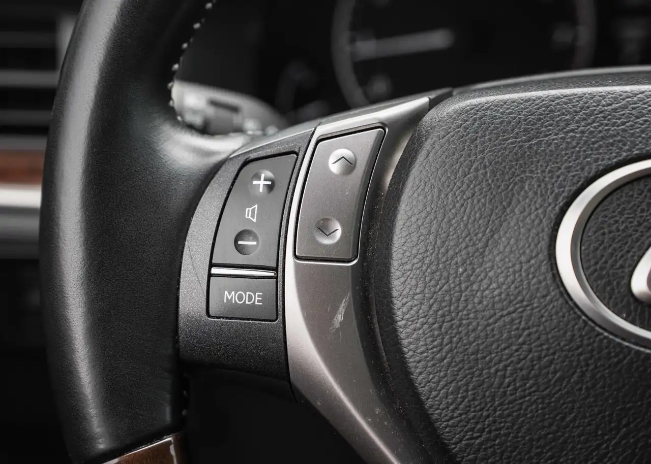Lexus ES снимка Lexus ES