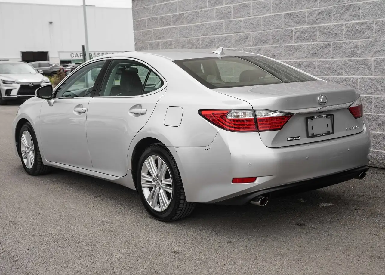 Lexus ES снимка Lexus ES