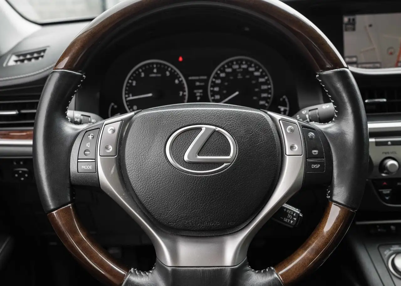 Lexus ES снимка Lexus ES
