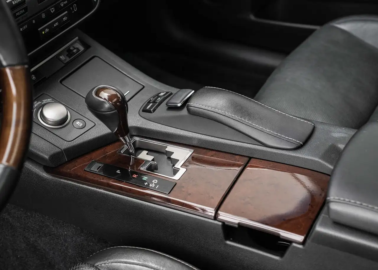 Lexus ES снимка Lexus ES