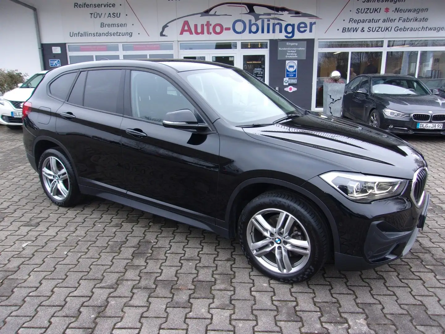 BMW X1 sDrive18i Automatic Noir - 2
