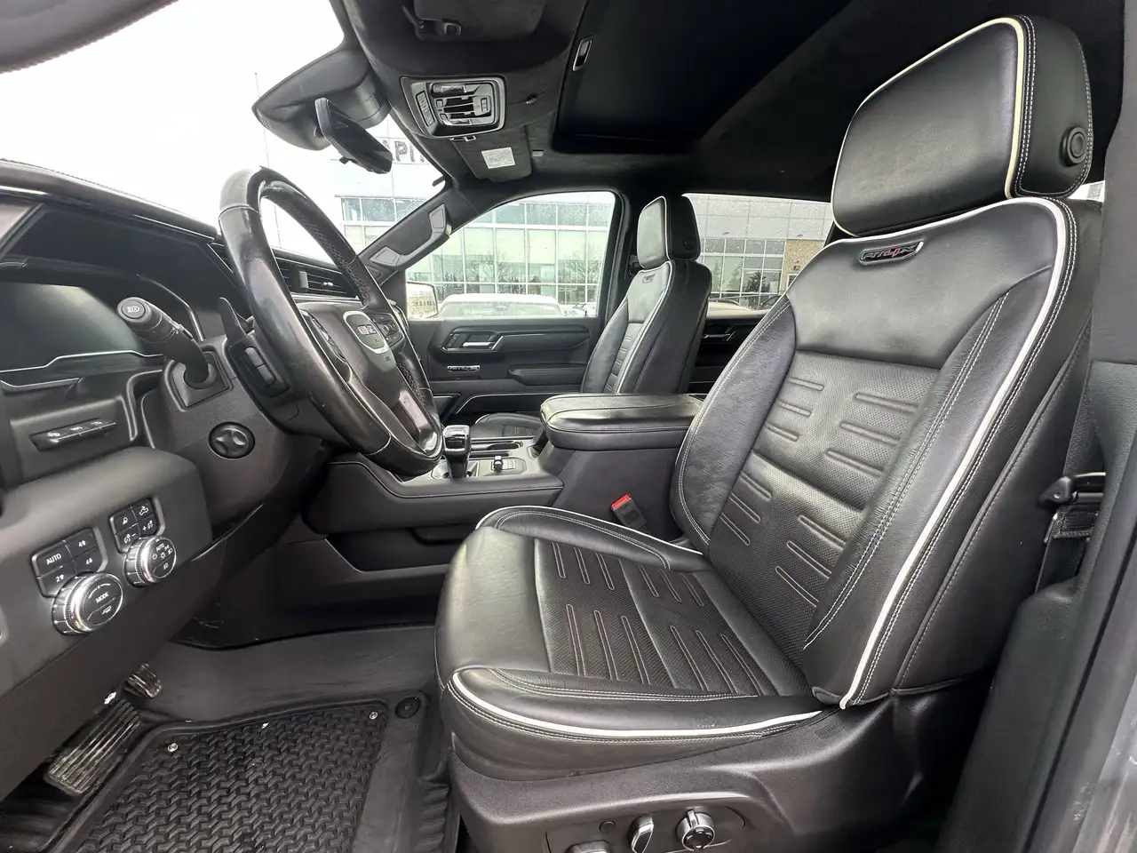 GMC Sierra 1500 снимка GMC Sierra 1500