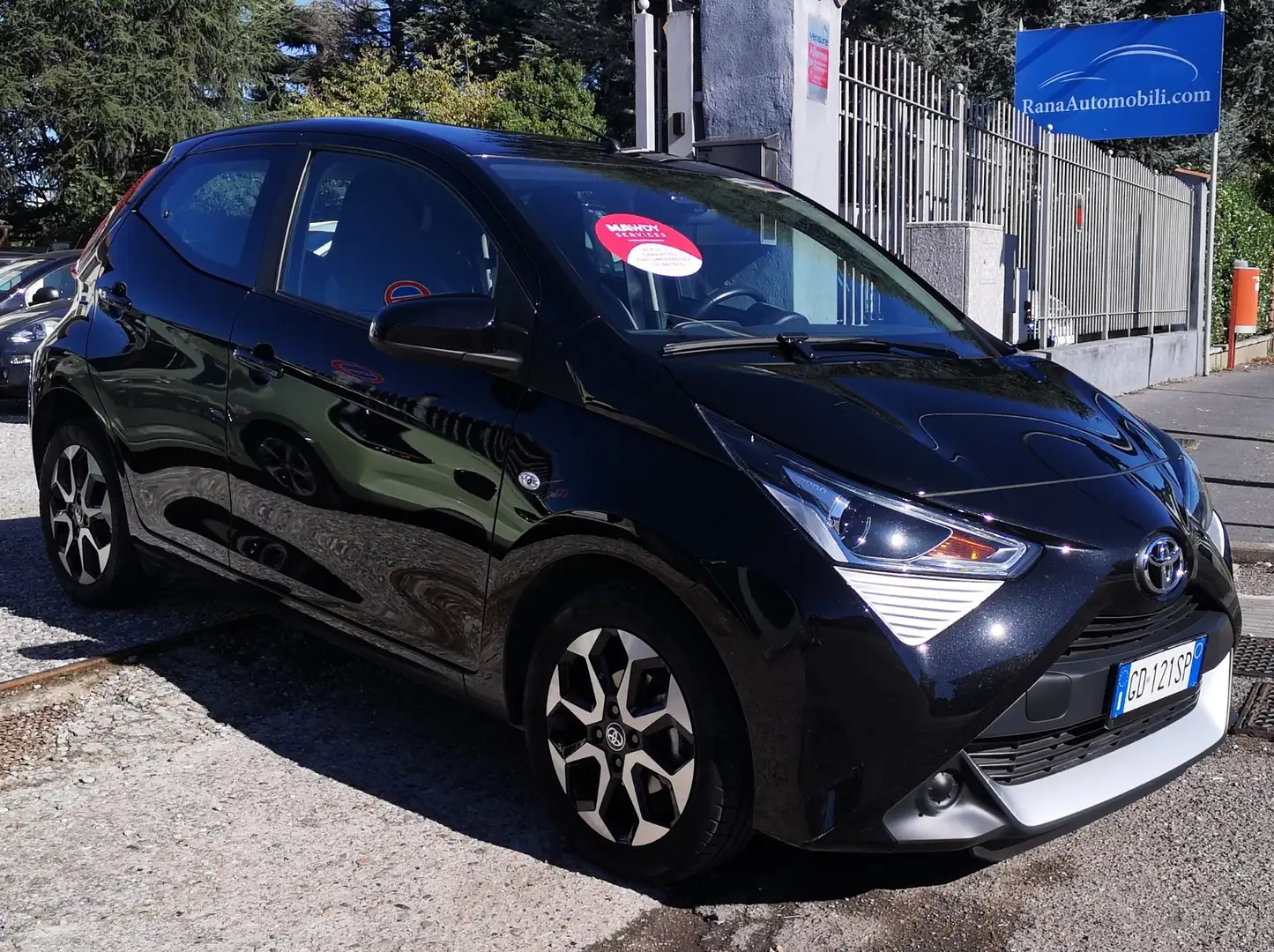 Toyota Aygo 5p. 1.0 CONNECT KM 27600 Noir - 1