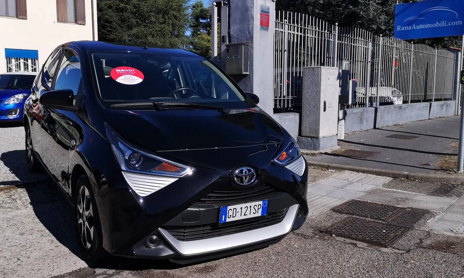 Toyota Aygo 5p. 1.0 CONNECT KM 27600 Noir - 2