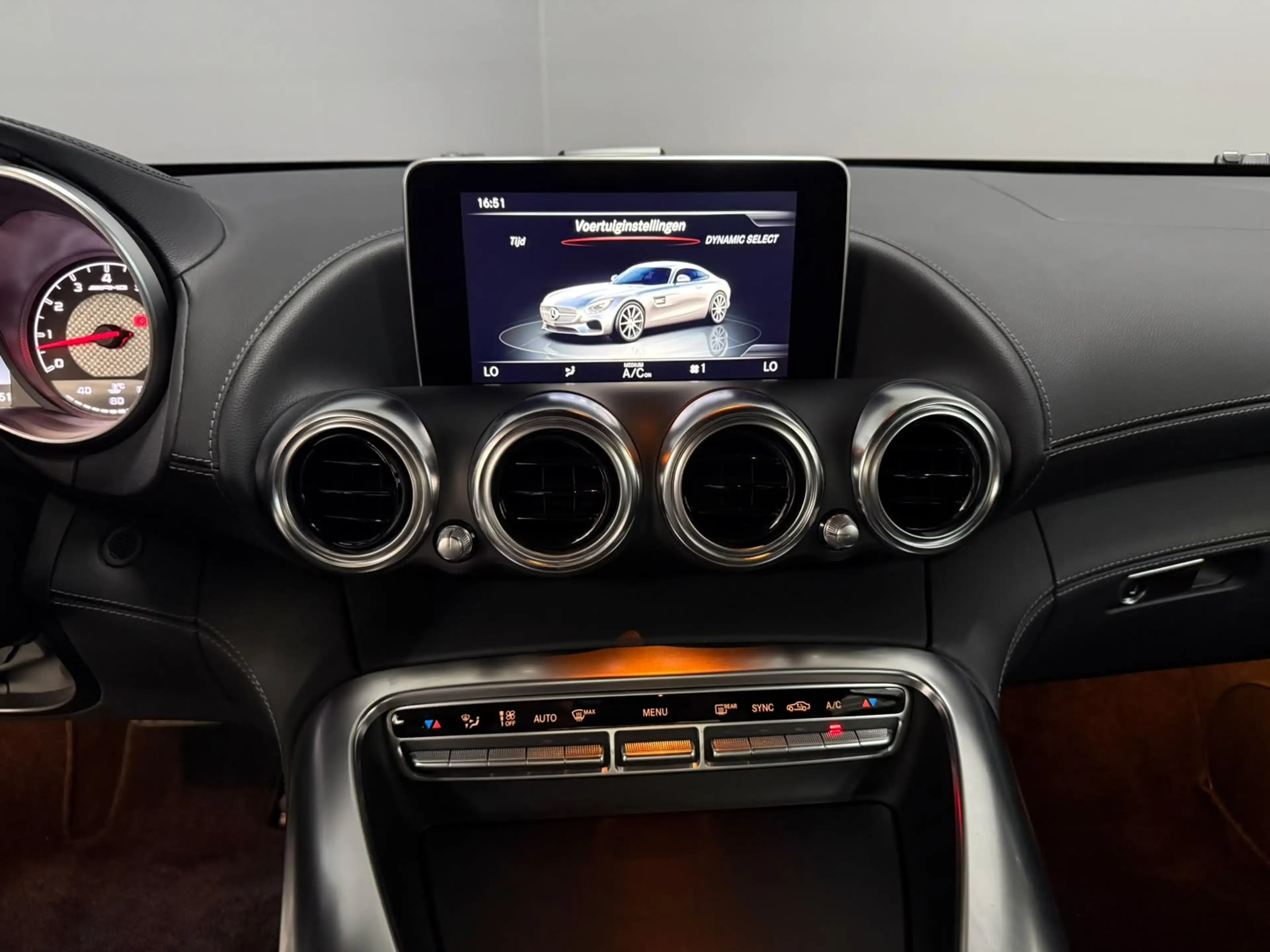Mercedes-Benz AMG GT 4.0 | 462 pk | Diamant-wit Bright designo | 24.178 — photo 17