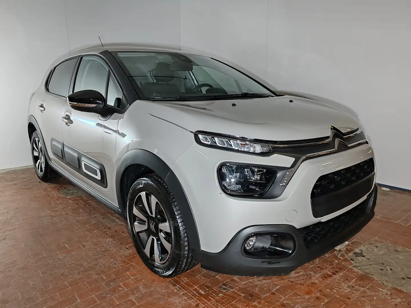 Citroen C3 1.2 110cv Max EAT6 Cambio automatico Beige - 1