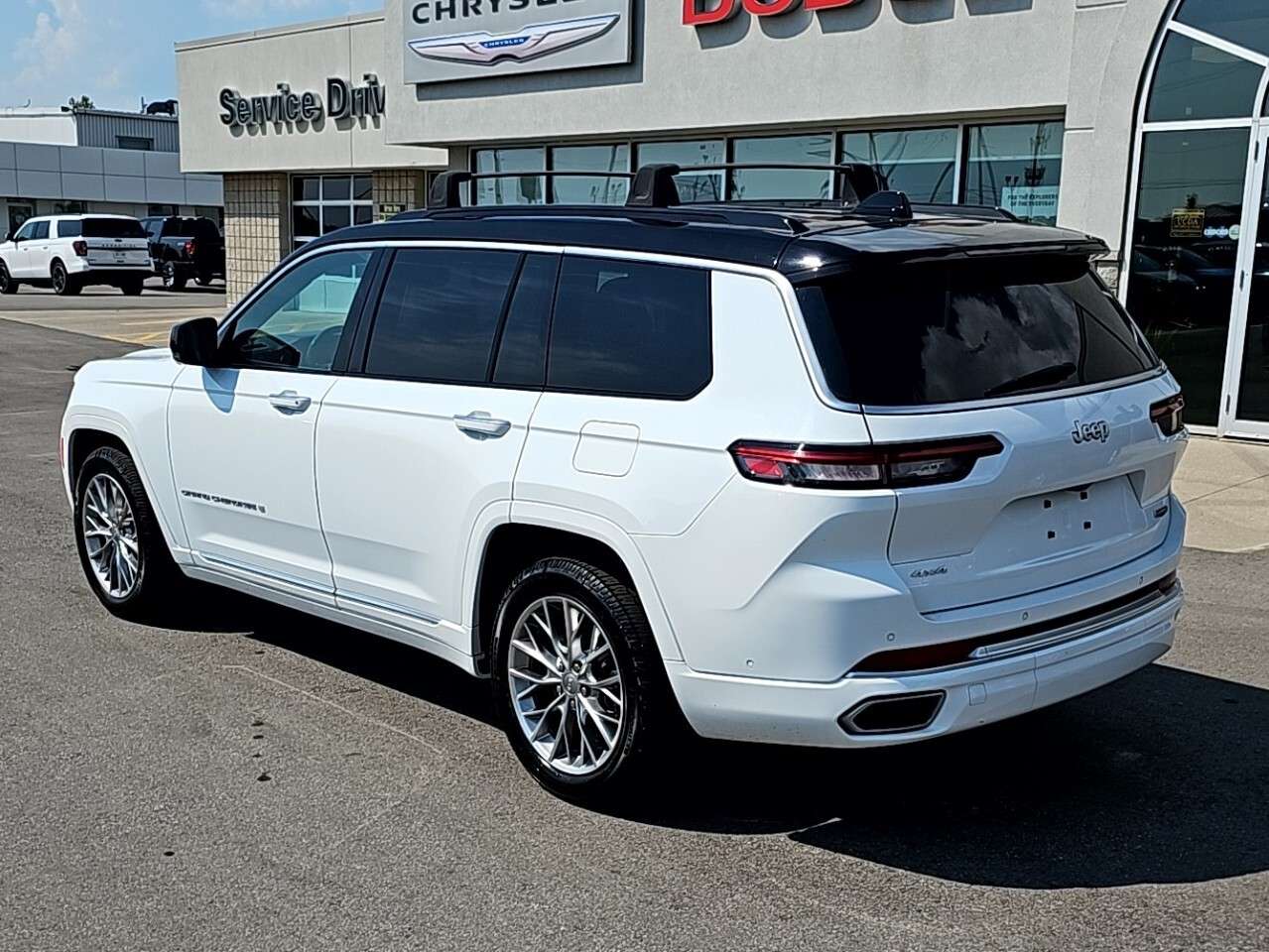 2024 Jeep Grand Cherokee Summit 4x4 — снимка 1