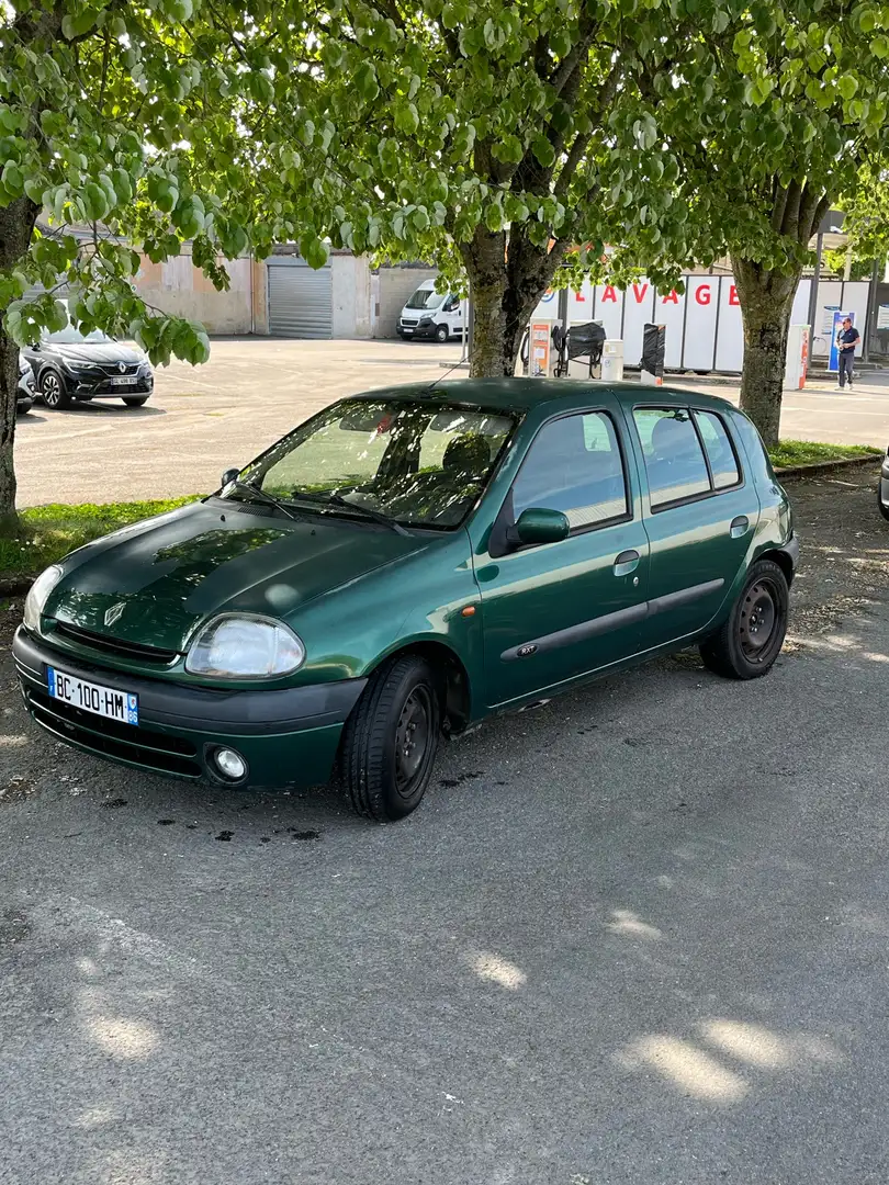 Renault Clio 1.6i RXT - 1