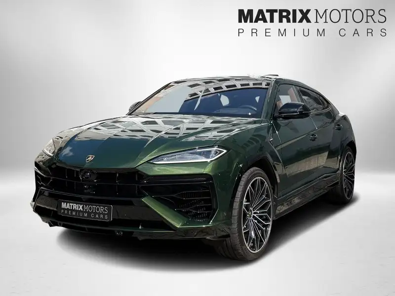 LAMBORGHINI Urus