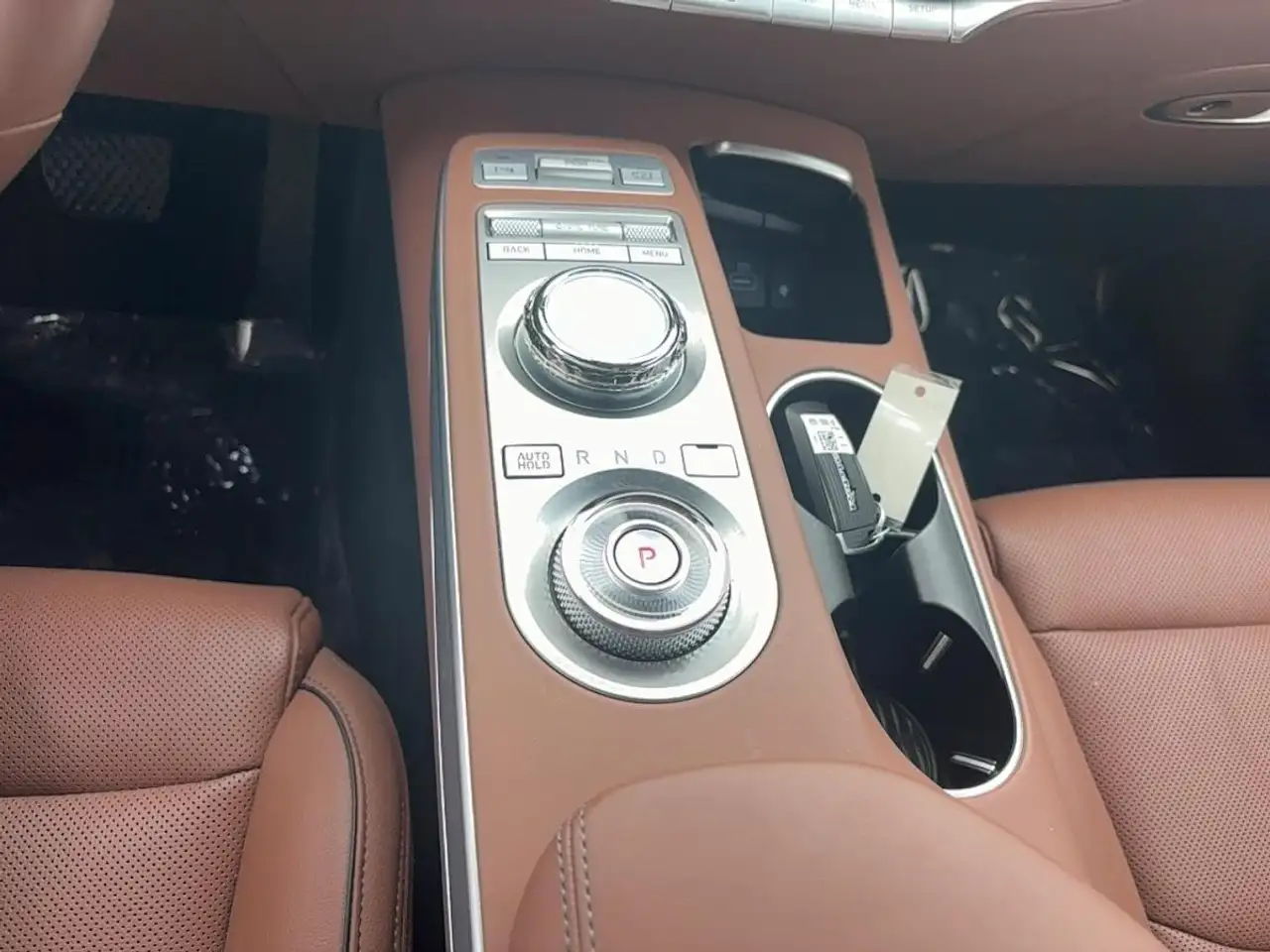Genesis GV70 снимка Genesis GV70