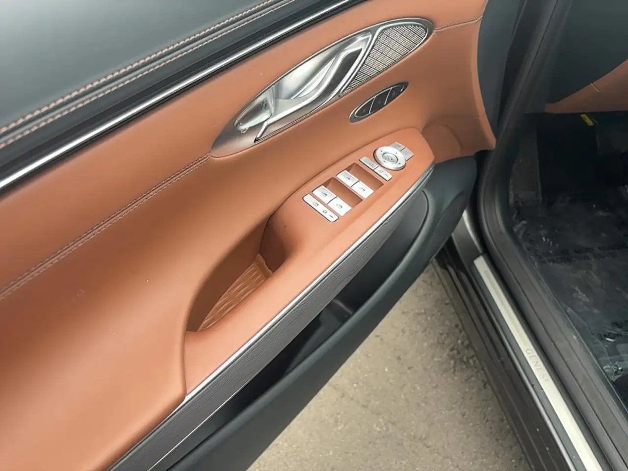 Genesis GV70 снимка Genesis GV70