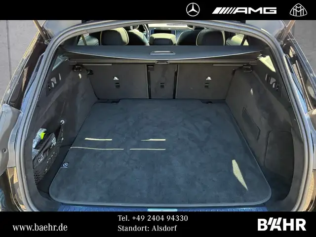 Mercedes-Benz 220 view 10